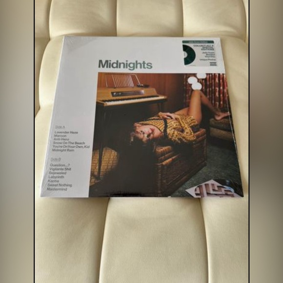 Taylor Swift - Midnights [Jade Green Edition Vinyl] LIMITED EDITON - Picture 1 of 7